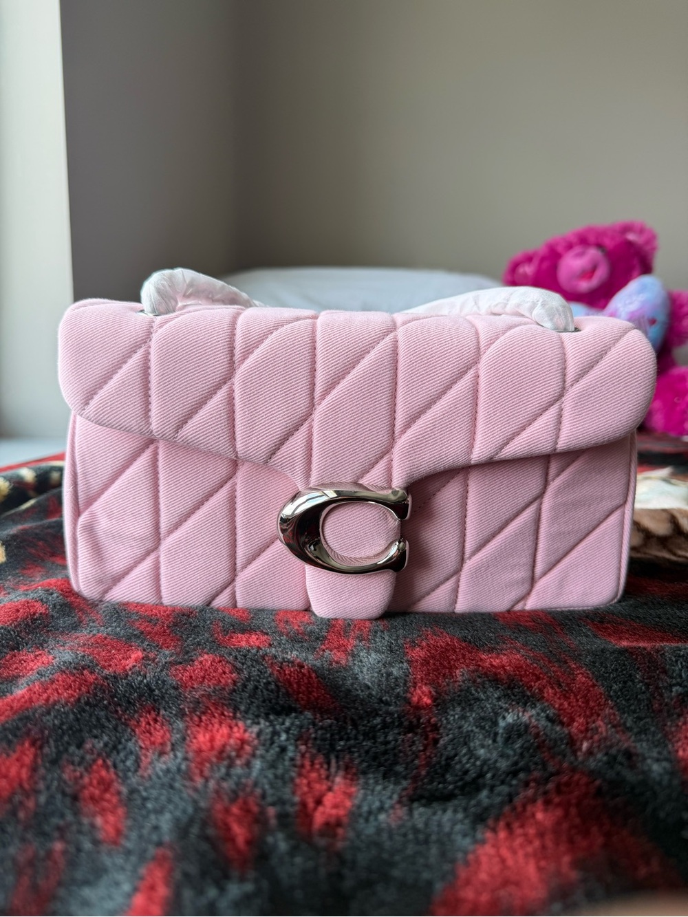 Coach Pink Quilted Shoulder Bag Tabby 26 - Picture 6 of 10